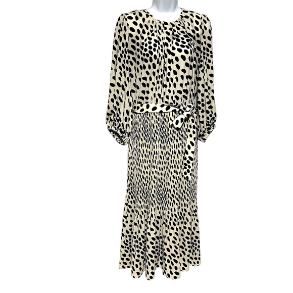 AYR Dresses & Skirts - AYR Who's She Hot Dot Midi Dress Size Medium Polka Dot Pleats Elegant Luxury